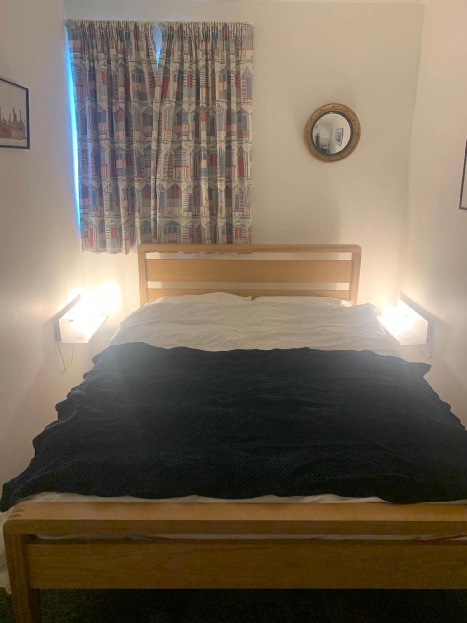 Cosy 10 Min From *